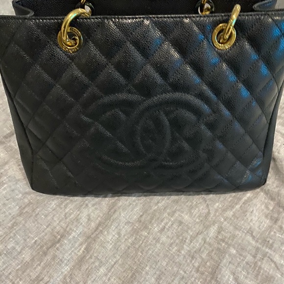 Chanel - Picture 10 of 16